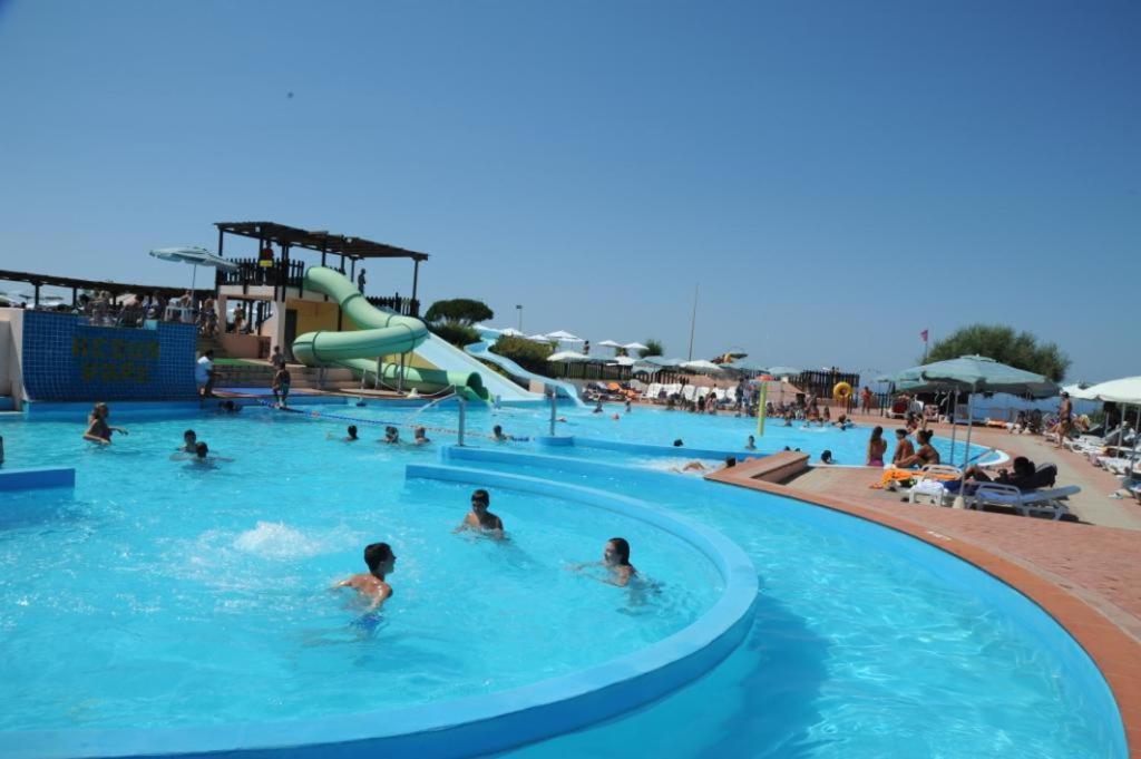 Апартаменти Acquapark Isola Rossa Costa Rossa Екстер'єр фото